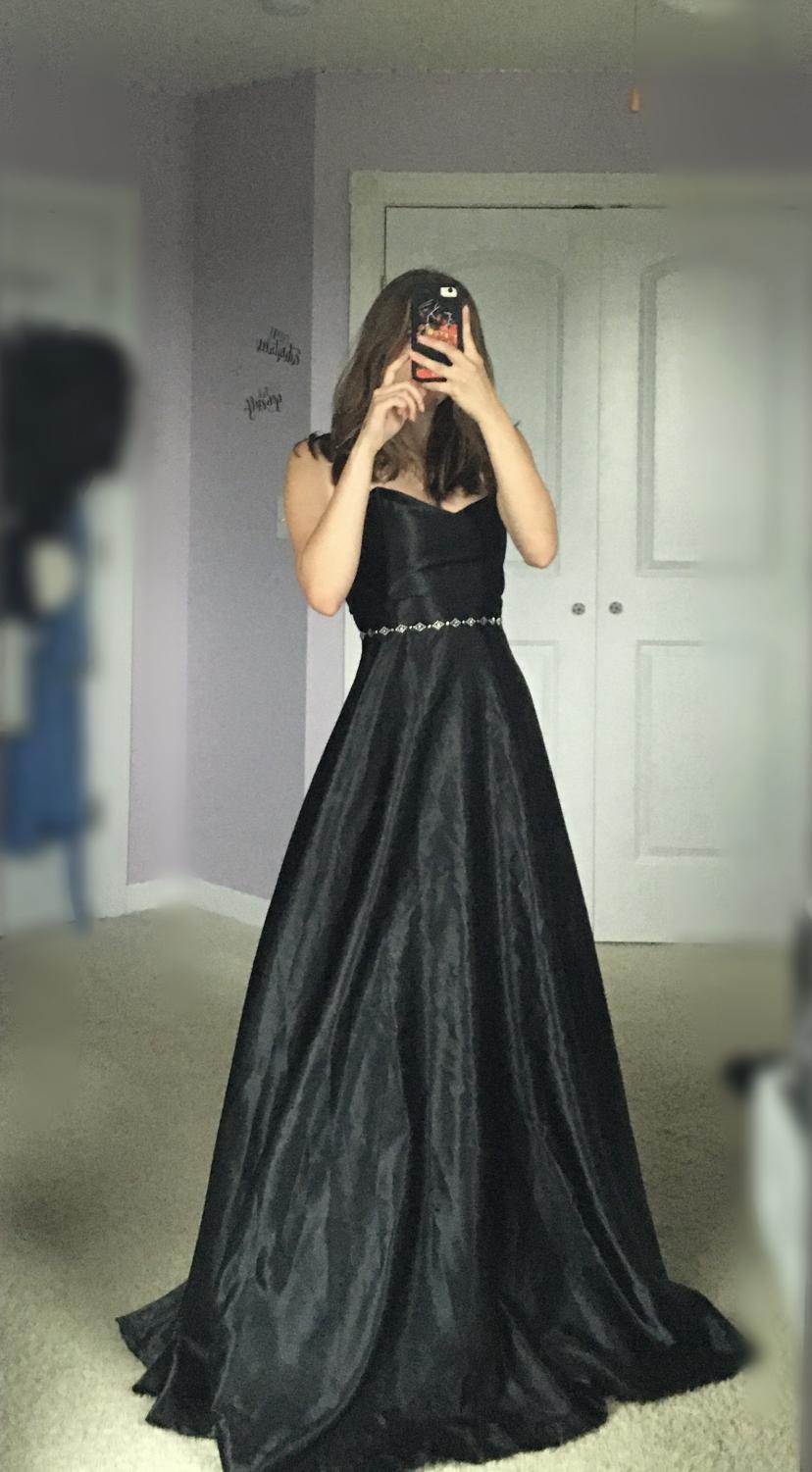 Black Prom Dresses V-Neck Puffy Sleeves A-Line Evening Gown