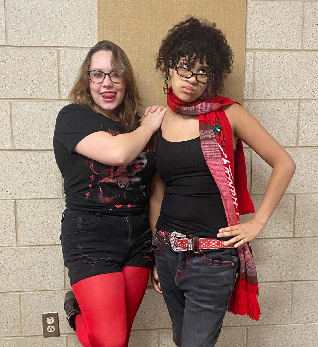 Gwenn Riffle (left) and Noraia Rountree (right)